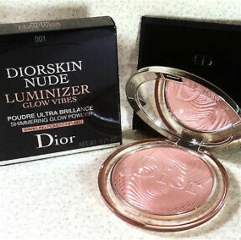 dior coral vibes highlighter|Dior Coral Vibes (002) DiorSkin Nude Luminizer .